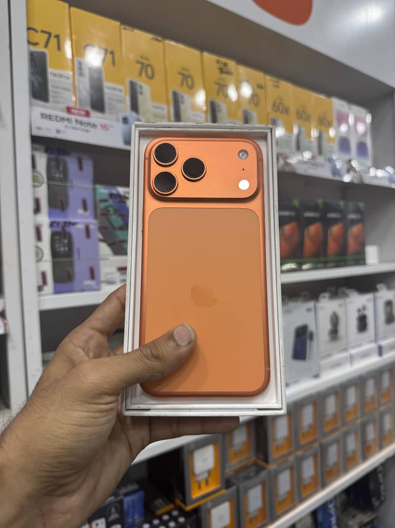Apple iPhone 17 Pro Max 2