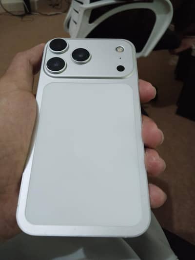 Apple iPhone XR Converted 17 pro max