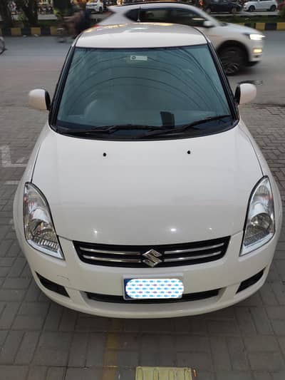 Suzuki Swift DLX 2013 (03247607332)