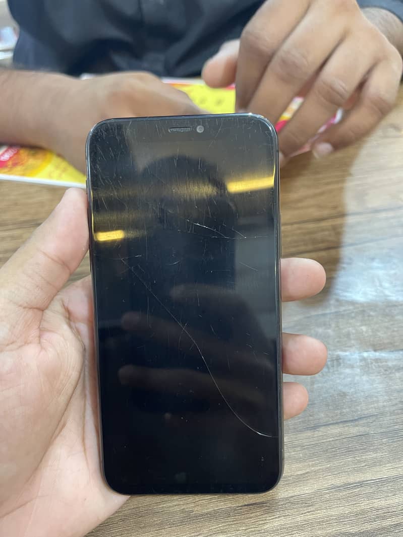 iPhone 11 Pro 1