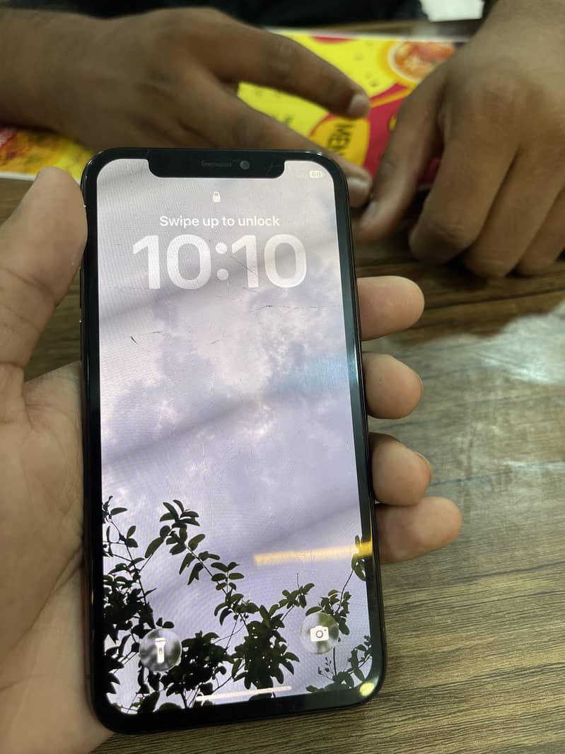 iPhone 11 Pro 8