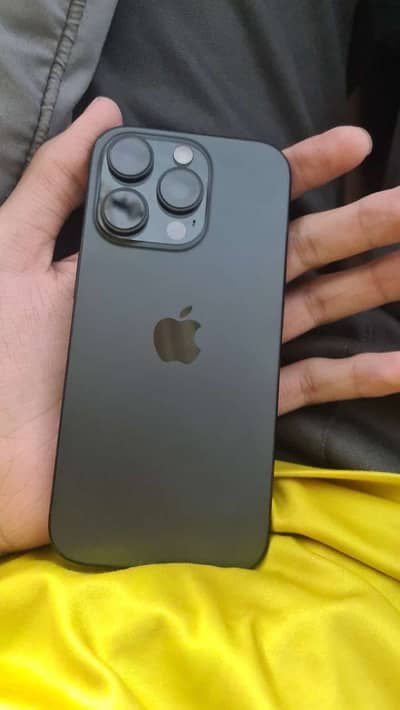 Apple iPhone 16 Pro