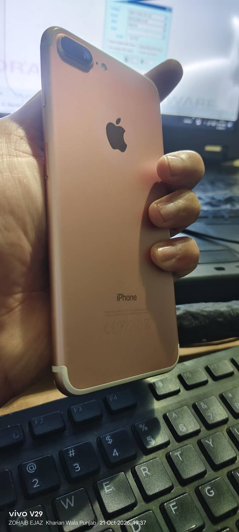 Apple iPhone 7 Plus 4
