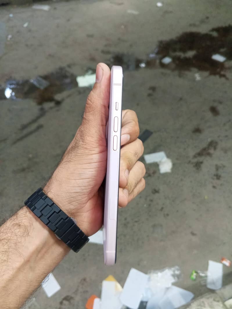Apple iPhone 15 plus 1