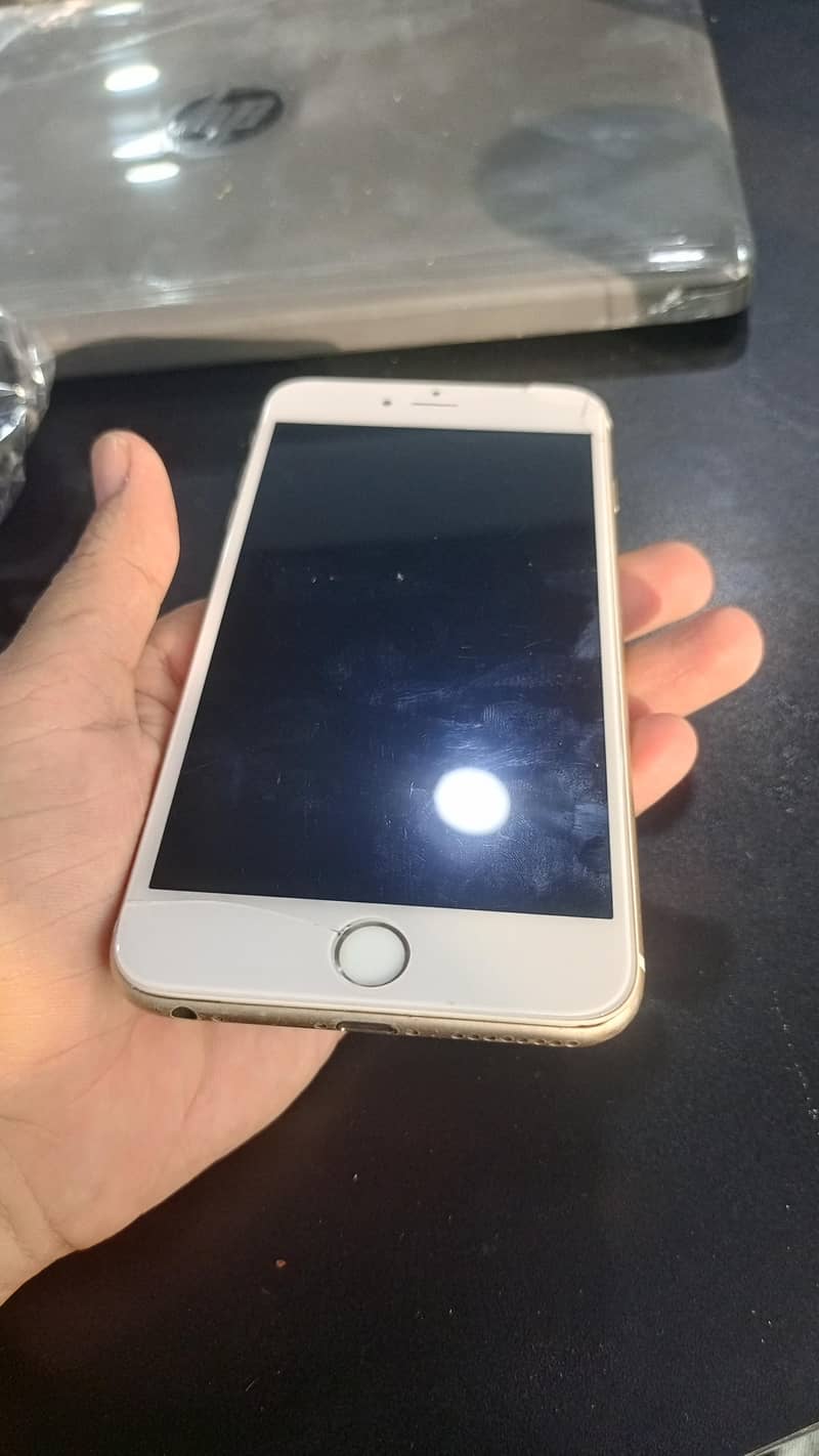 Apple iPhone 6 Plus 2