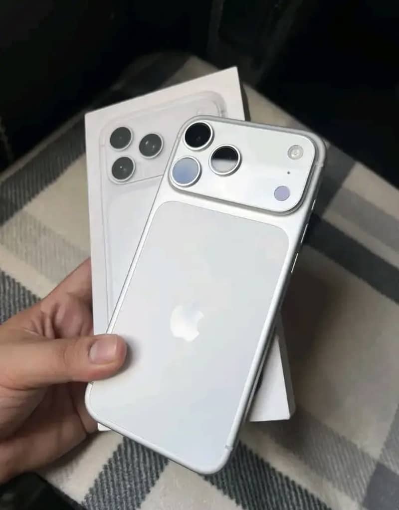 Apple iPhone 17 Pro Max FU 0