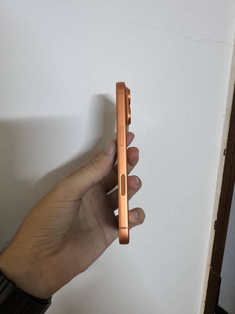 Apple iPhone 17 Pro 1