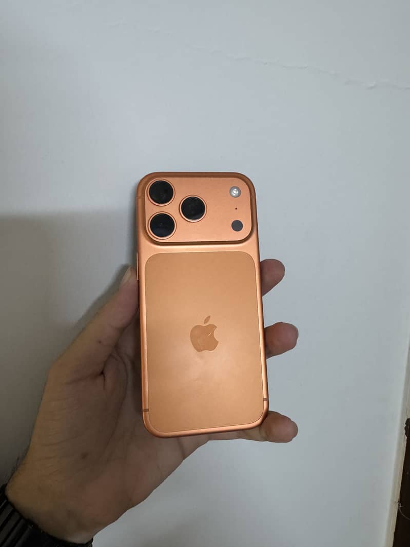 Apple iPhone 17 Pro 8