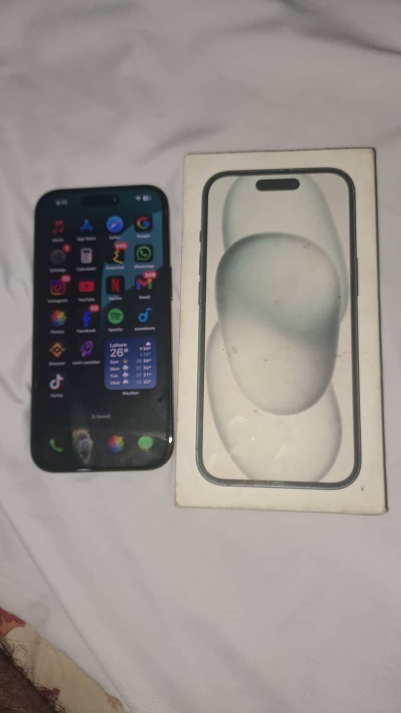 Apple iPhone 15 2