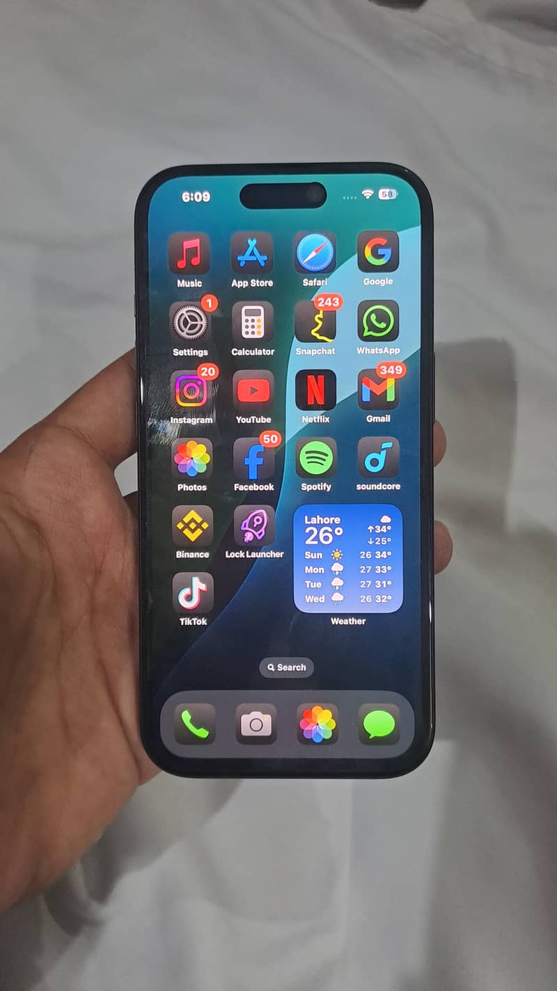 Apple iPhone 15 5