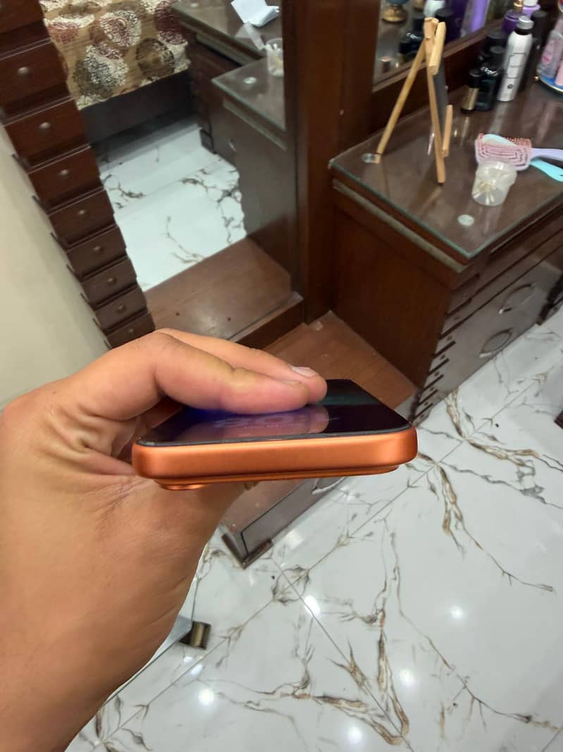Apple iPhone 17 Pro Max 3