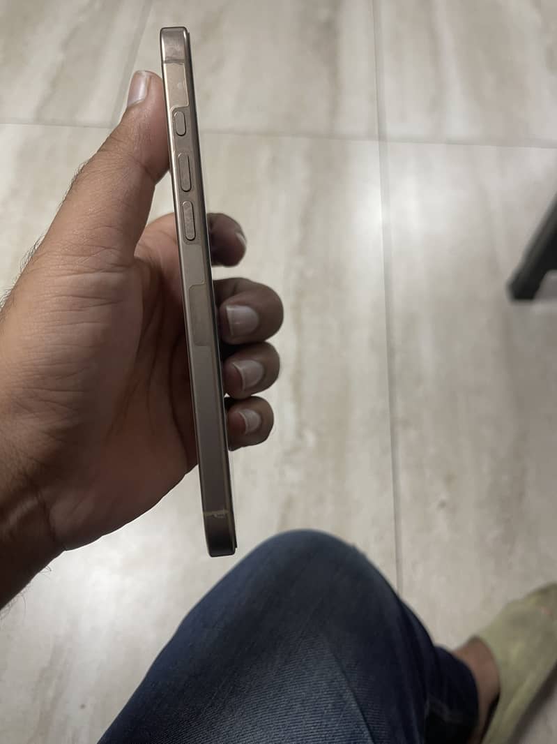 Apple iPhone 16 Pro Max Jv 3