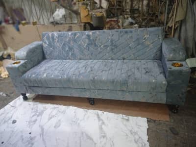 SOFA CUMBED