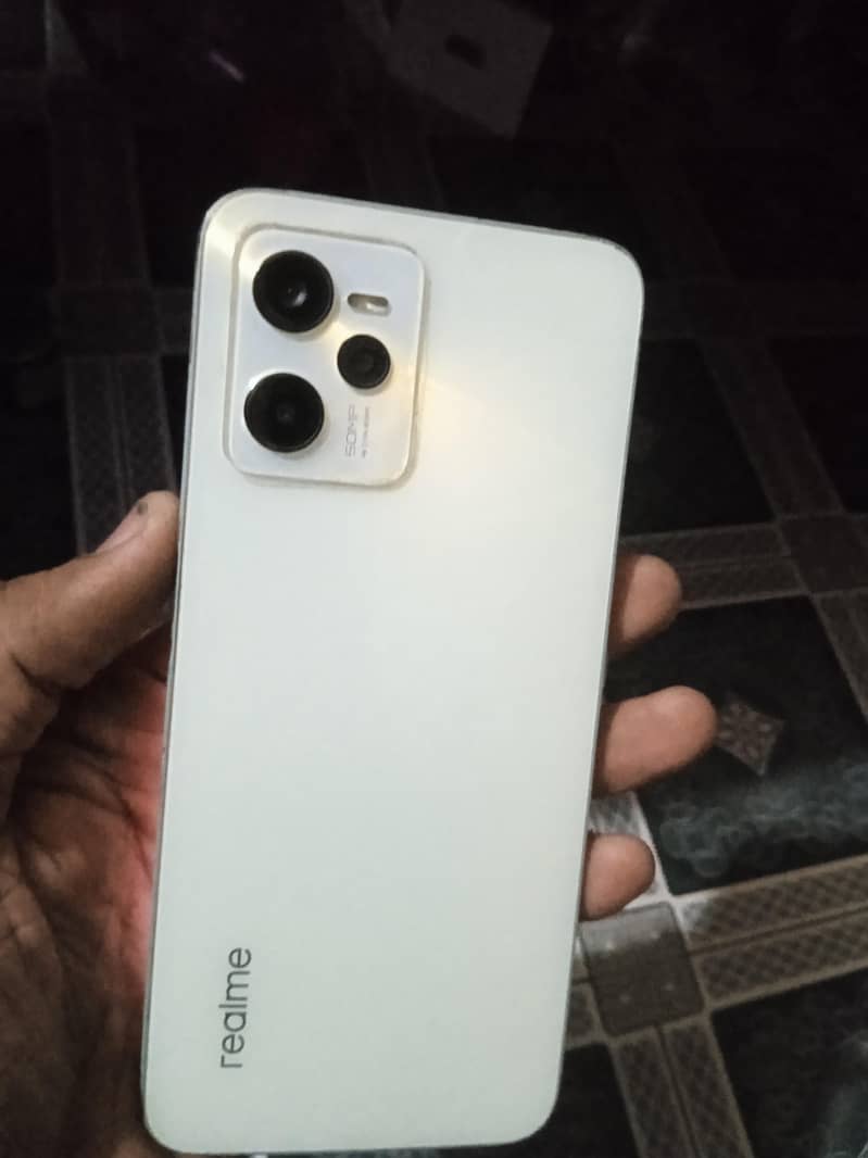 Realme C35 1