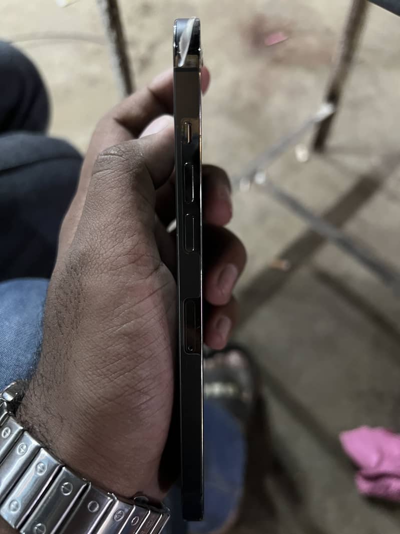 Apple iPhone 12 Pro Max 0