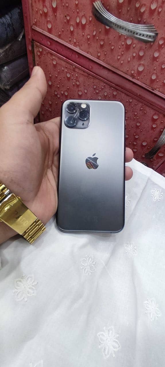 Apple iPhone 11 Pro 0