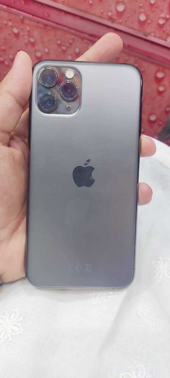 Apple iPhone 11 Pro 7