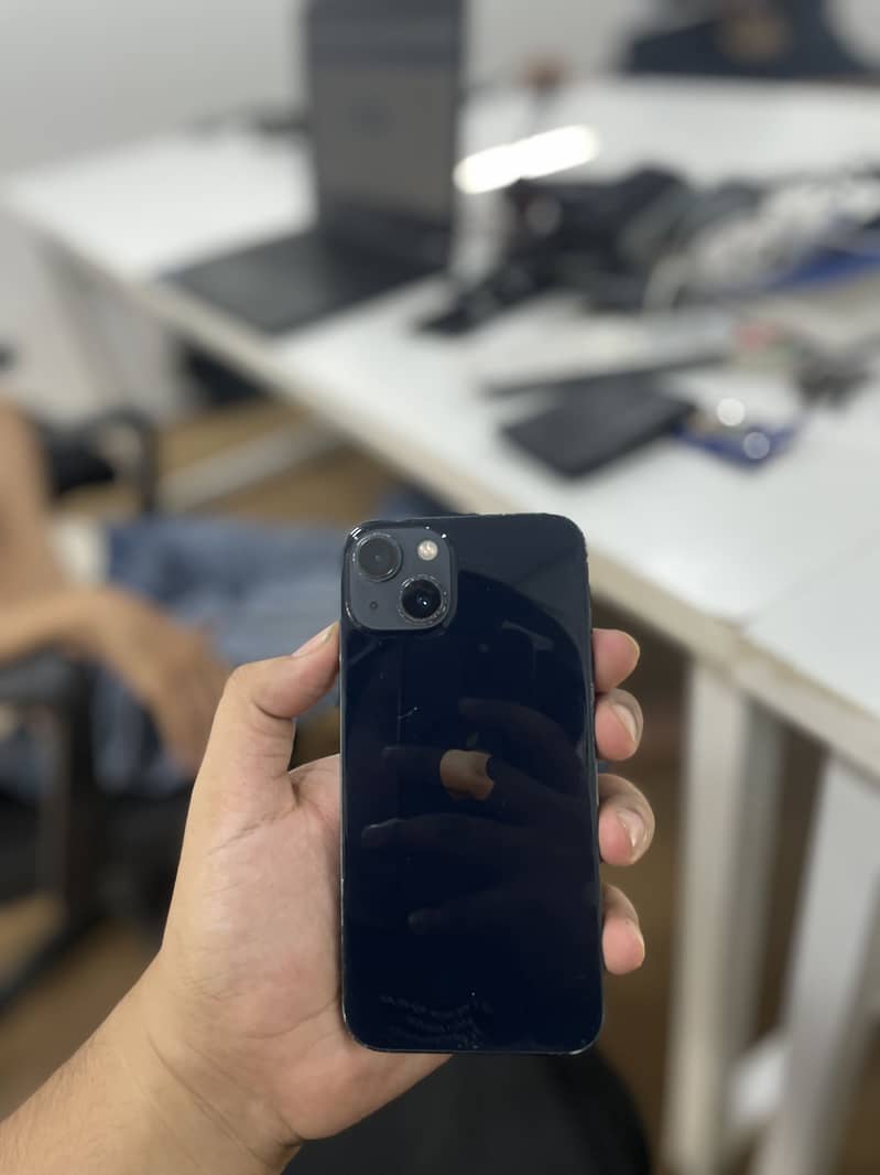 Apple iPhone 13 1