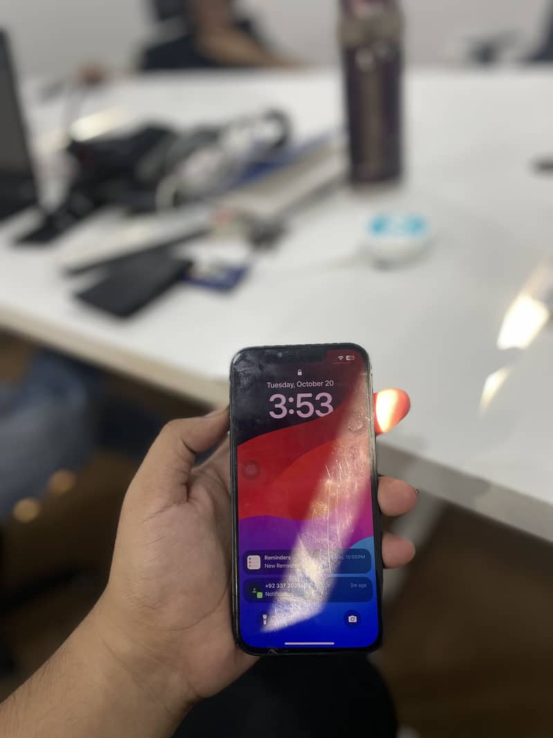 Apple iPhone 13 2