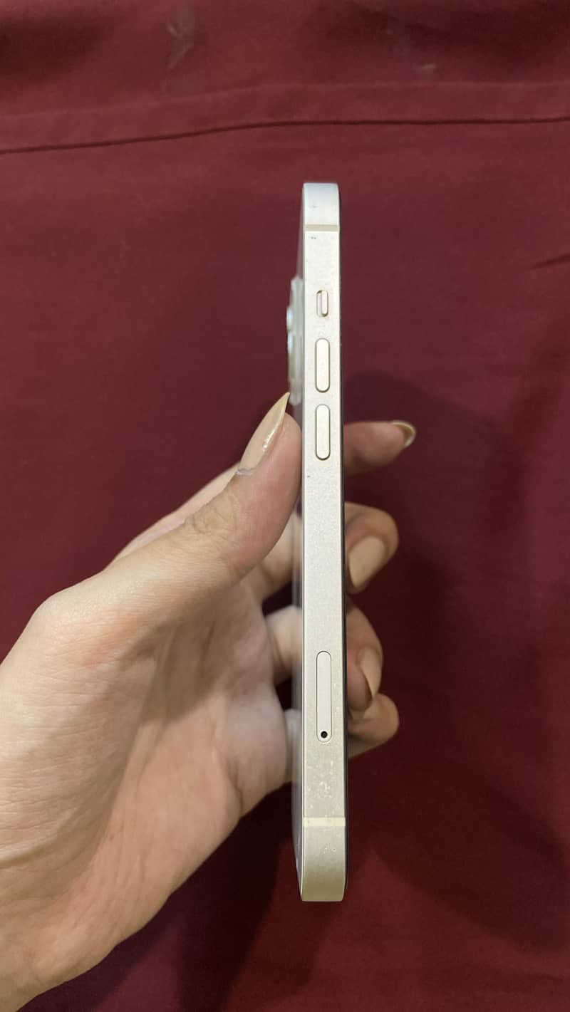 Apple iPhone 13 3