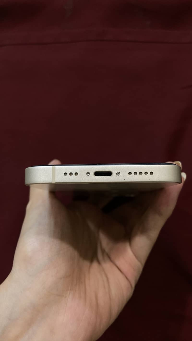 Apple iPhone 13 4