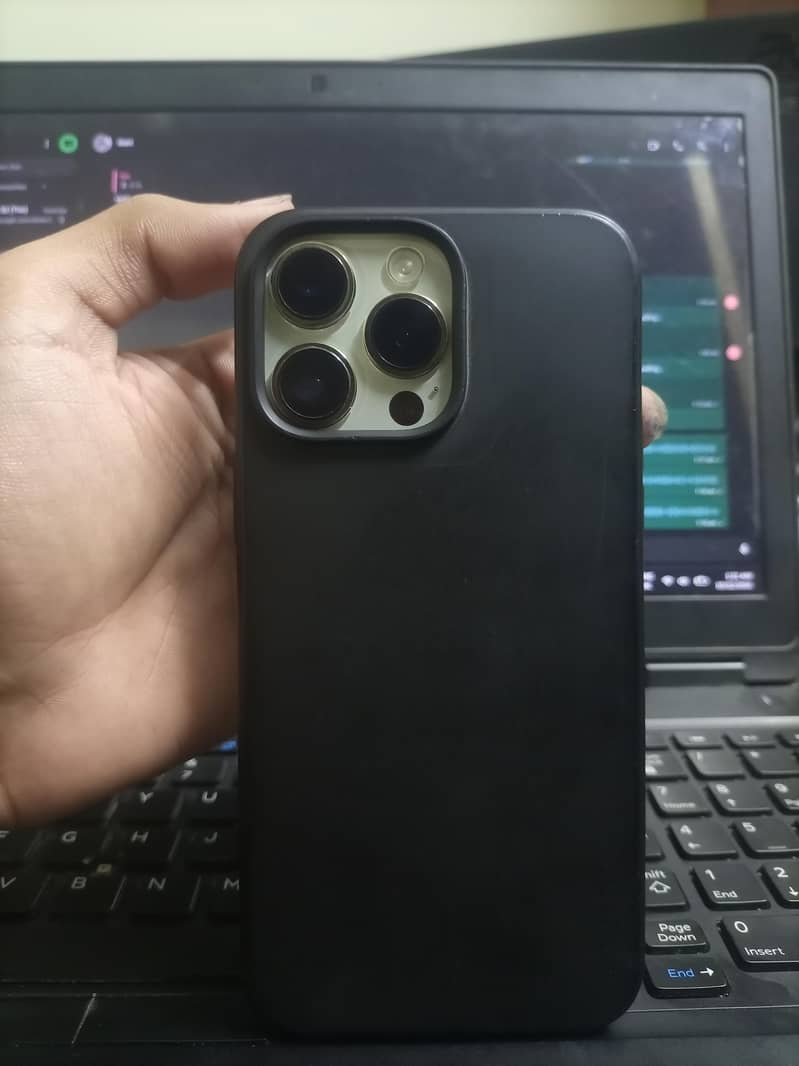 Apple iPhone 14 Pro Max 0