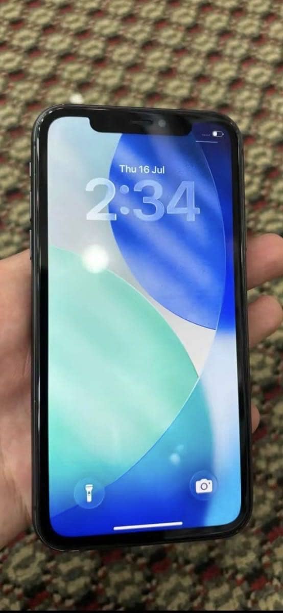 Apple iPhone 11 4
