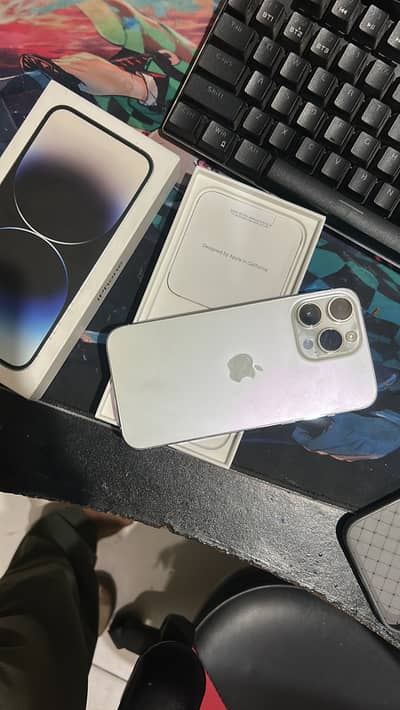 Apple iPhone 14 Pro Max with box
