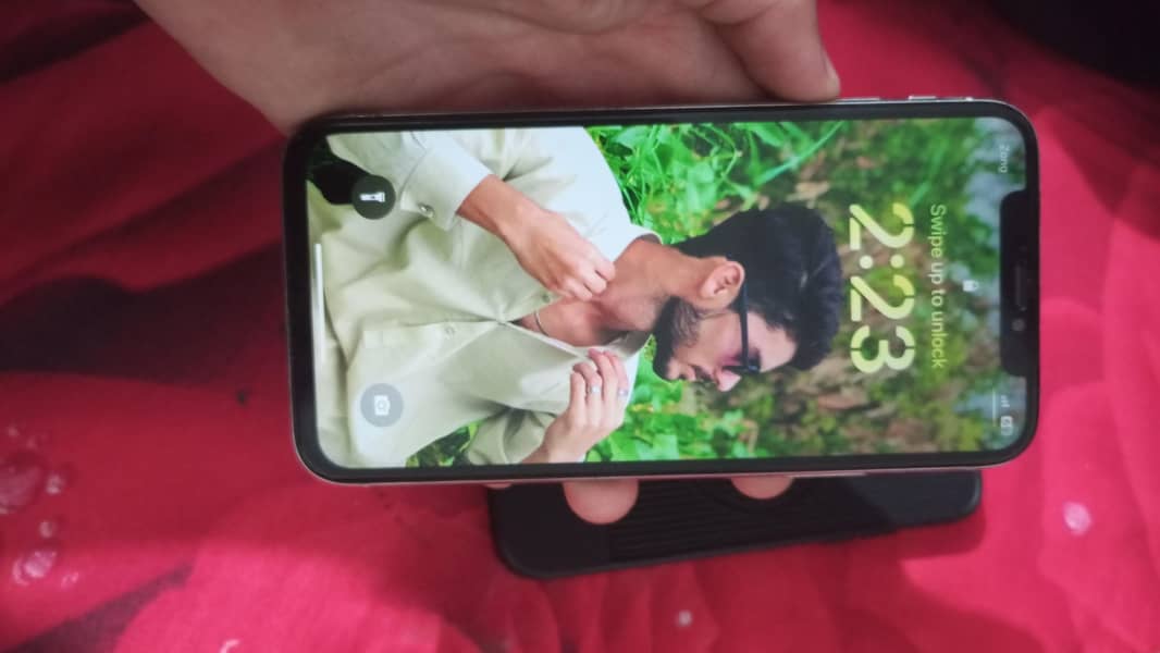 Apple iPhone X 6