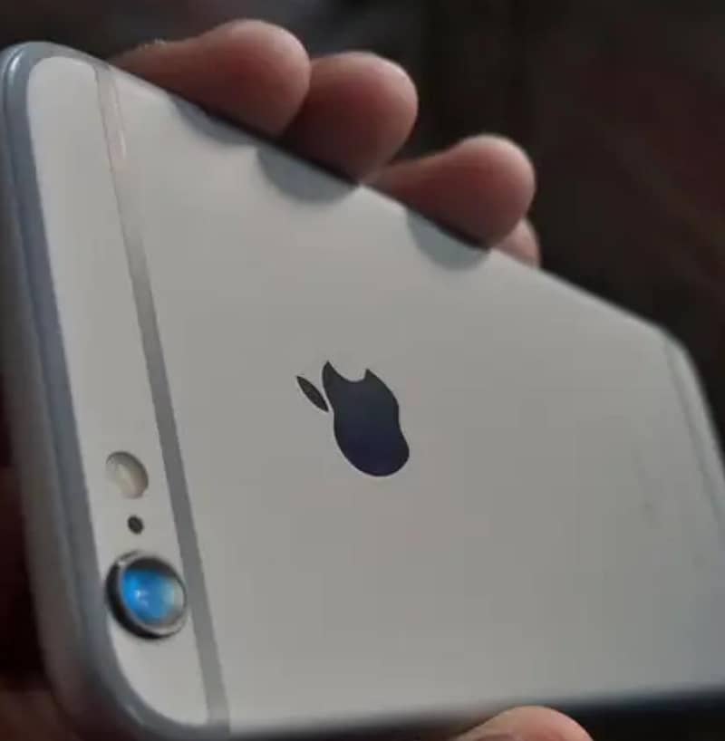 Apple iPhone 6S 2
