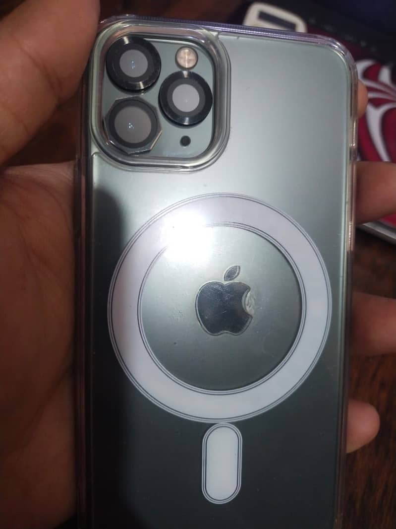 Iphone 11pro 4
