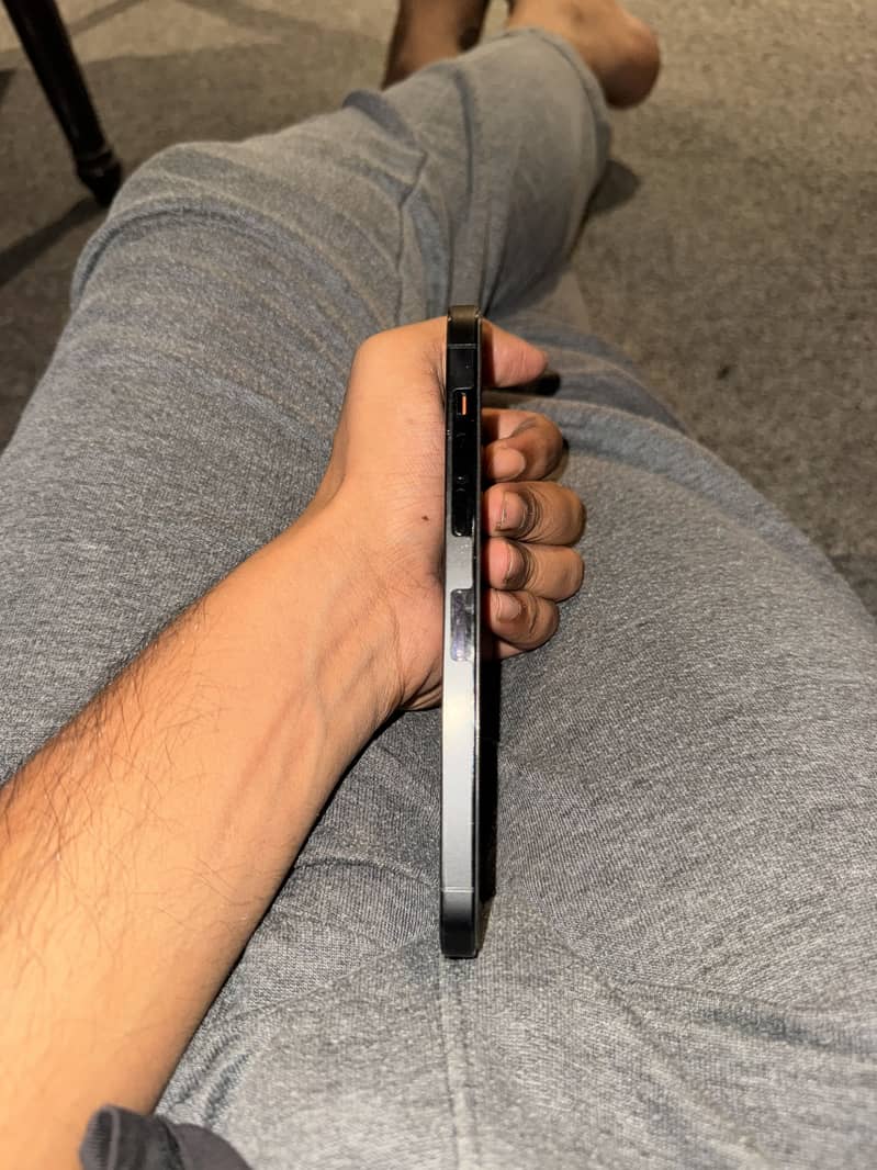 Apple iPhone 14 Pro Max 3