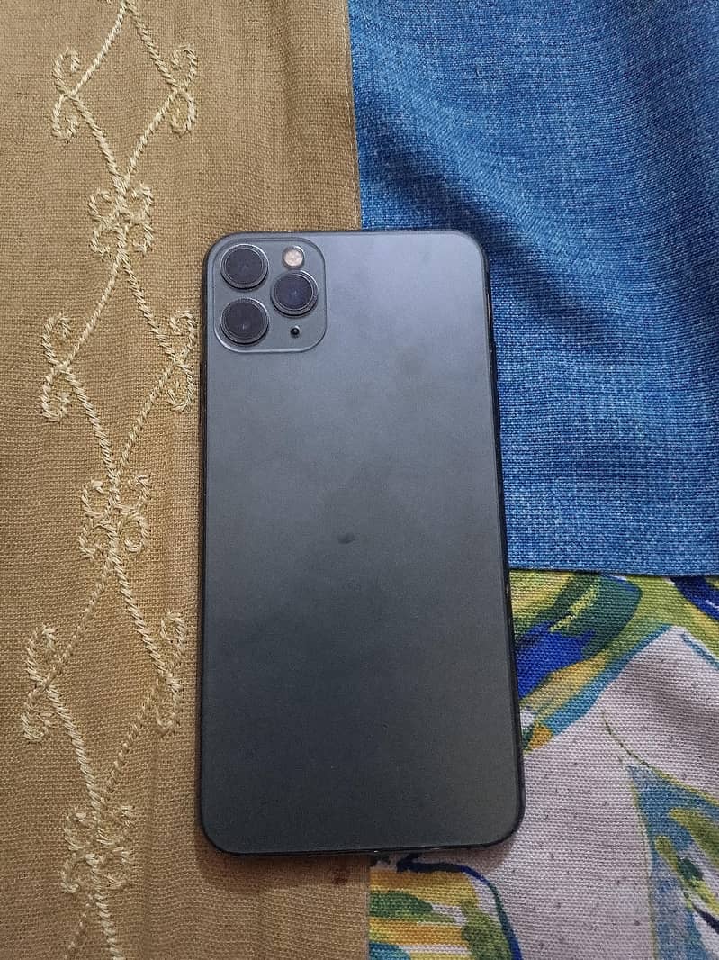 Apple iPhone 11 Pro Max 3