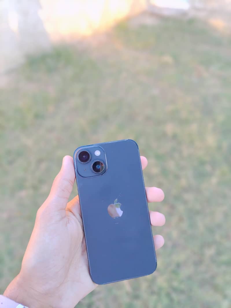 Apple iPhone 14 7