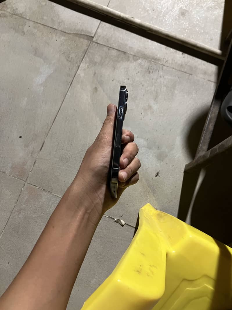 Apple iPhone 13 Pro pta 1