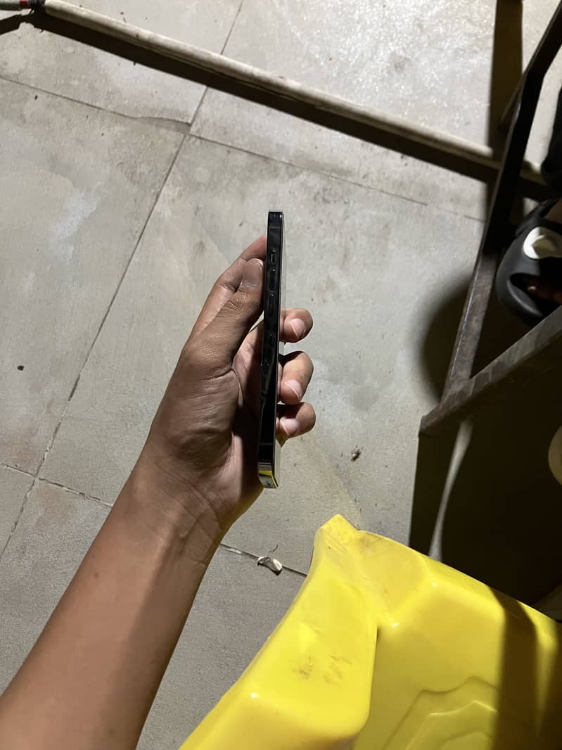 Apple iPhone 13 Pro pta 6
