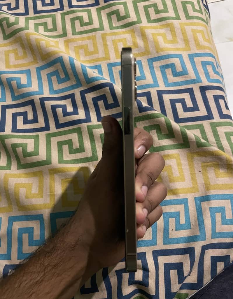 Apple iPhone 12 Pro Max 2