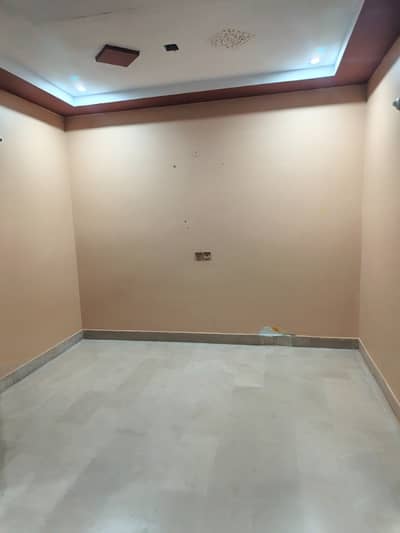 120 sq yards beutyfull new portion for rent in malik society
