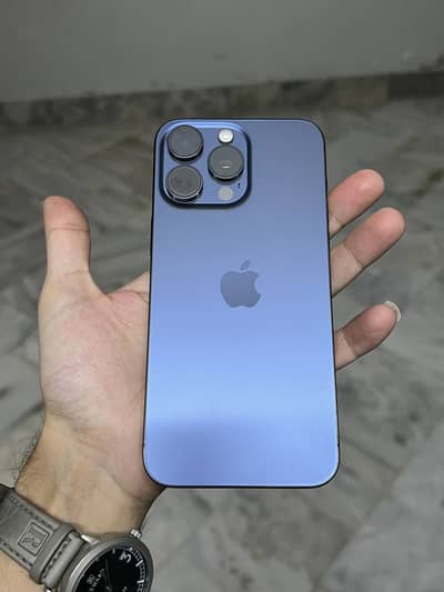 iPhone 15 Pro Max factory