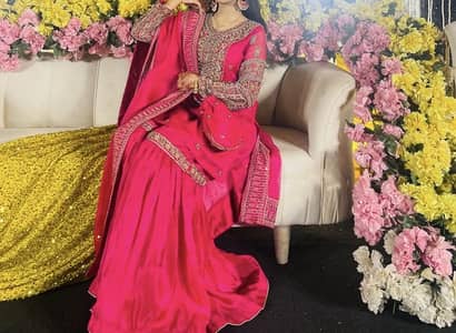 Beautiful Heavy Wedding Formal Dress Excellent Condition