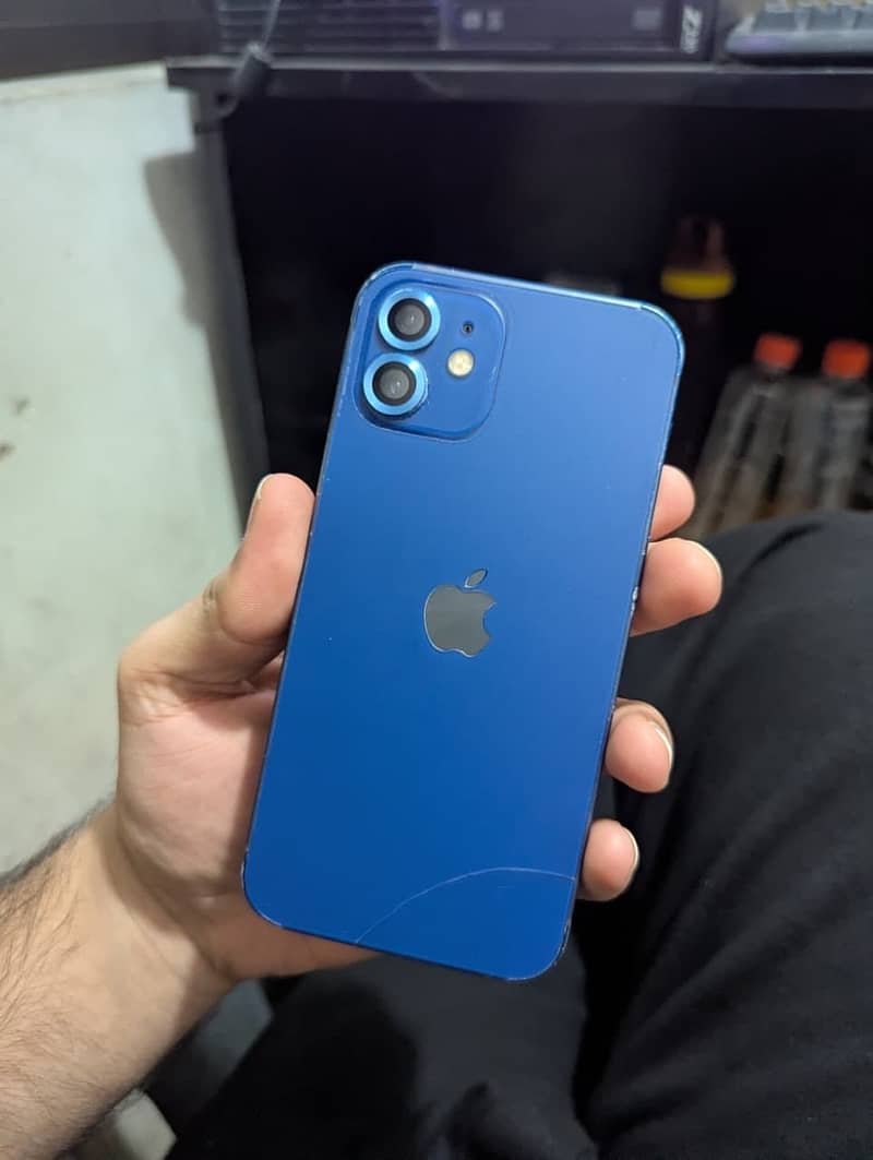 Apple iPhone 12 2