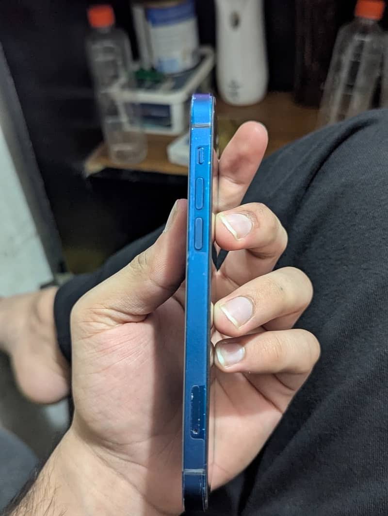 Apple iPhone 12 5