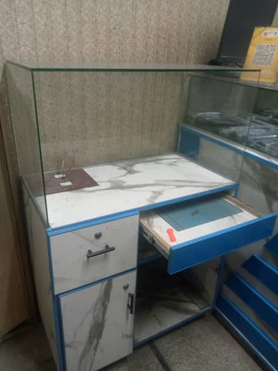 MOBILE REPAIRING COUNTER FOR SALE