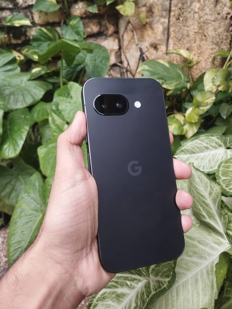 Google Pixel 9 with box 1
