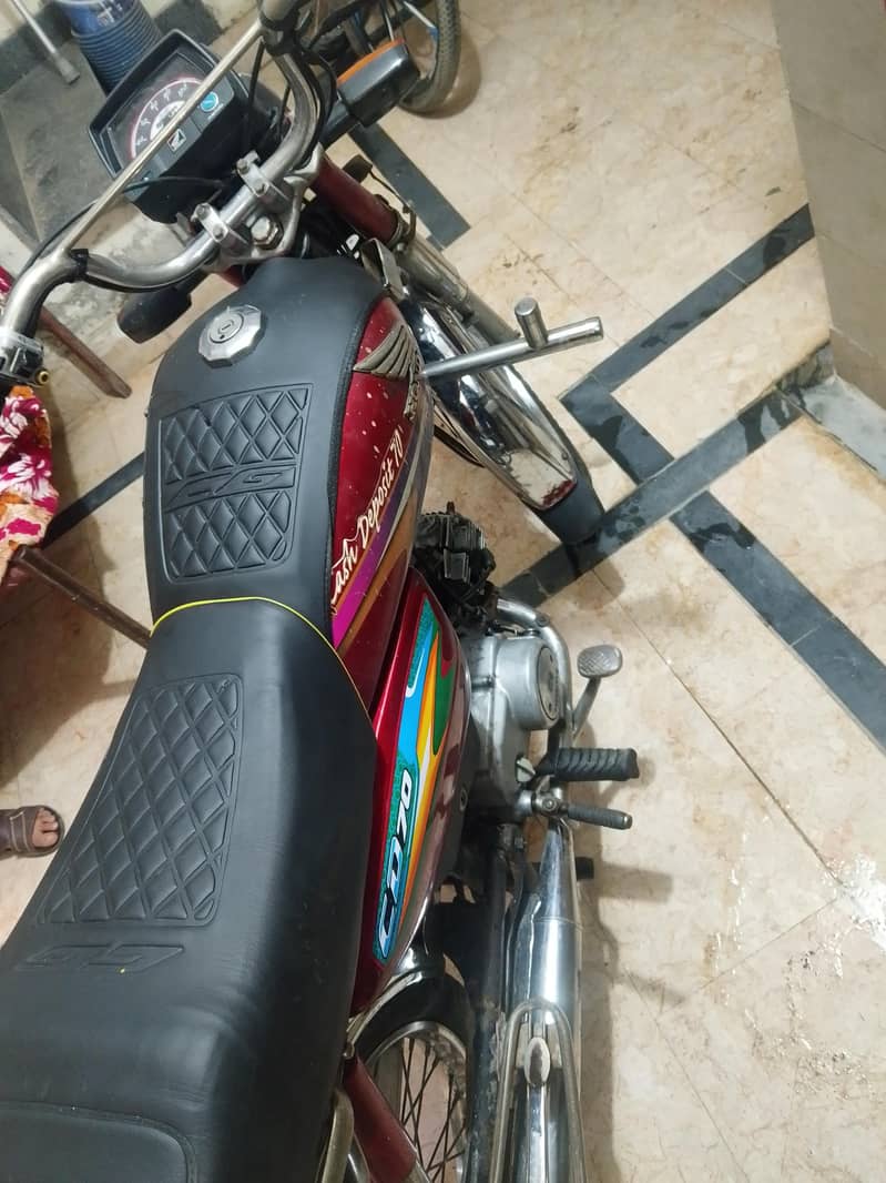 Honda cd70 4