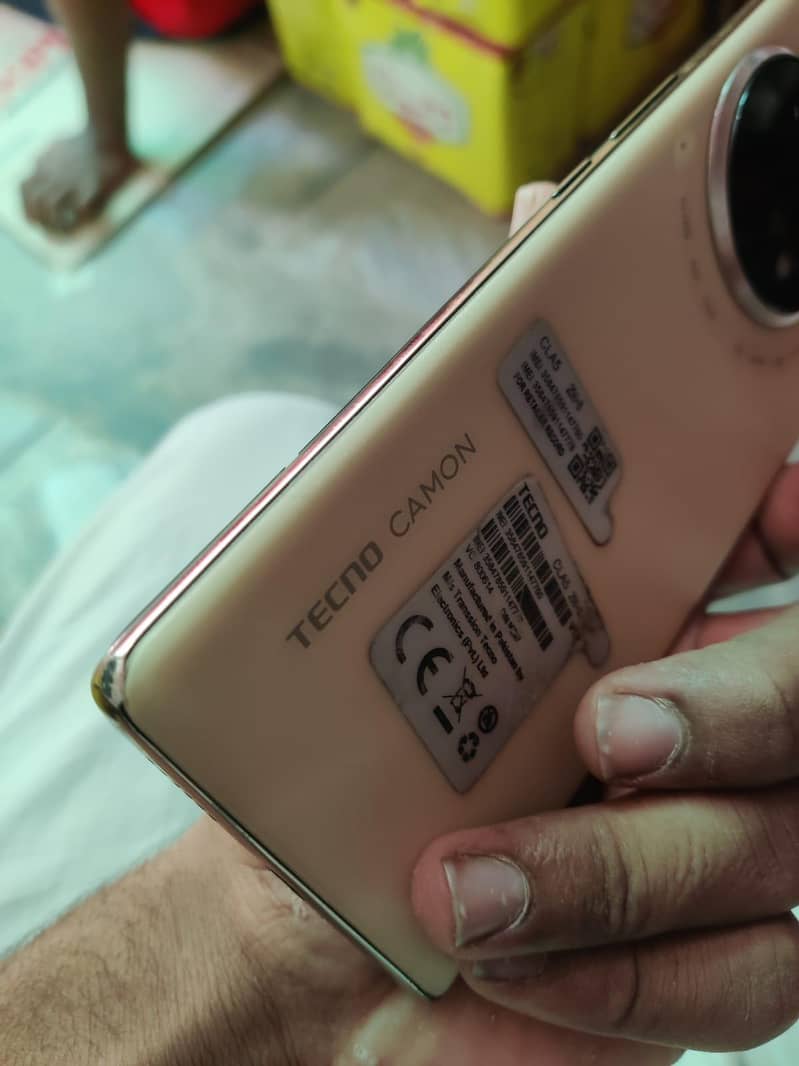 Tecno CAMON 30S 3