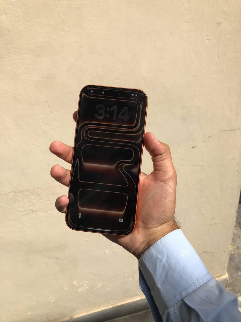 Apple iPhone 17 Pro Max 3