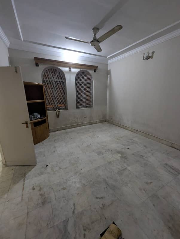 3 Bedrooms Portion With Separate Gate 1