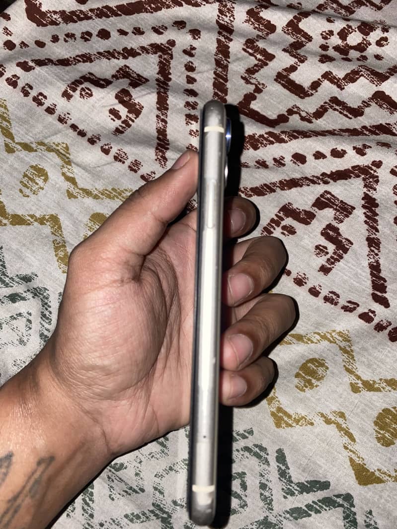 Apple iPhone 11 2