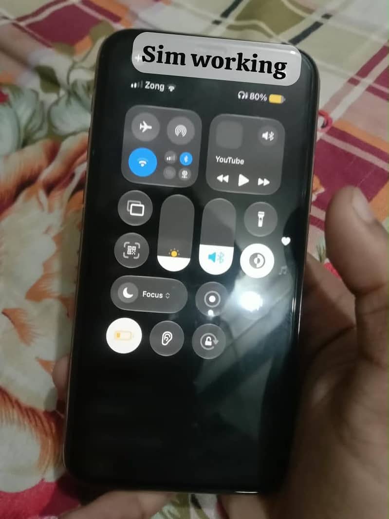 Apple iPhone 11 Pro 1